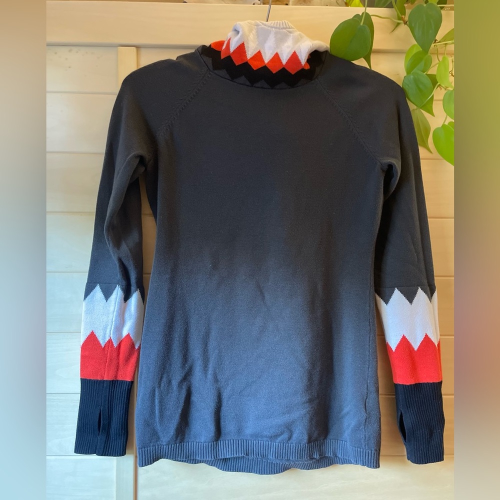 XS GAP Fit Knit hooded long sleeve